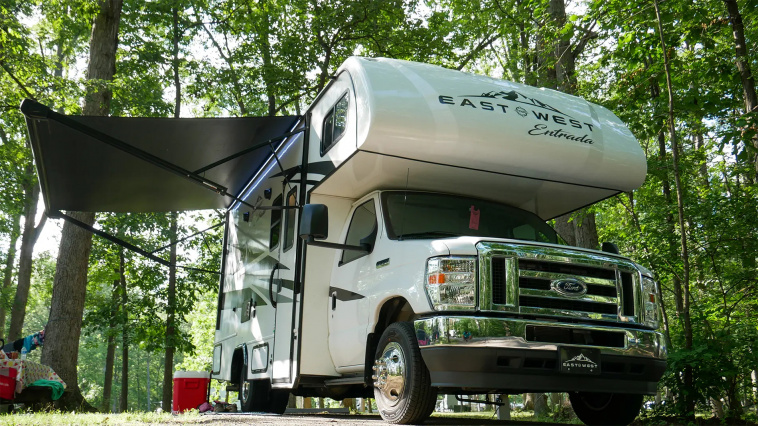 Автодом EastToWest Rv Entrada, обзор серии | Фото, цены, технические характеристики